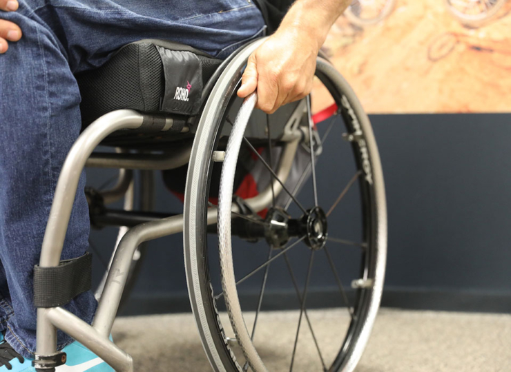 Spinergy TC ステンレスハンドリム エンボス仕上げ 6本爪 | イフ