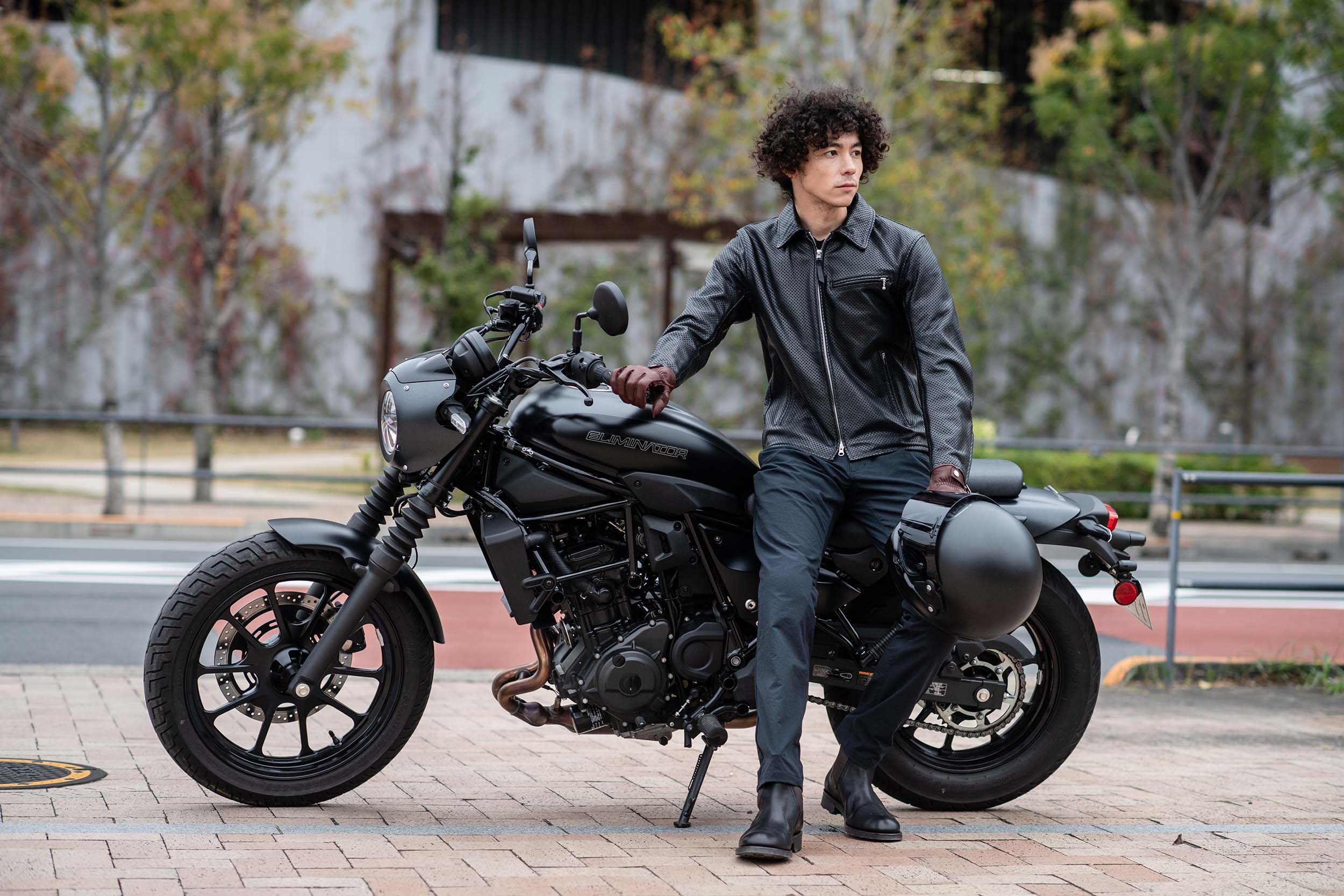 夏でも革ジャン！夏用のパンチングレザージャケットをご紹介