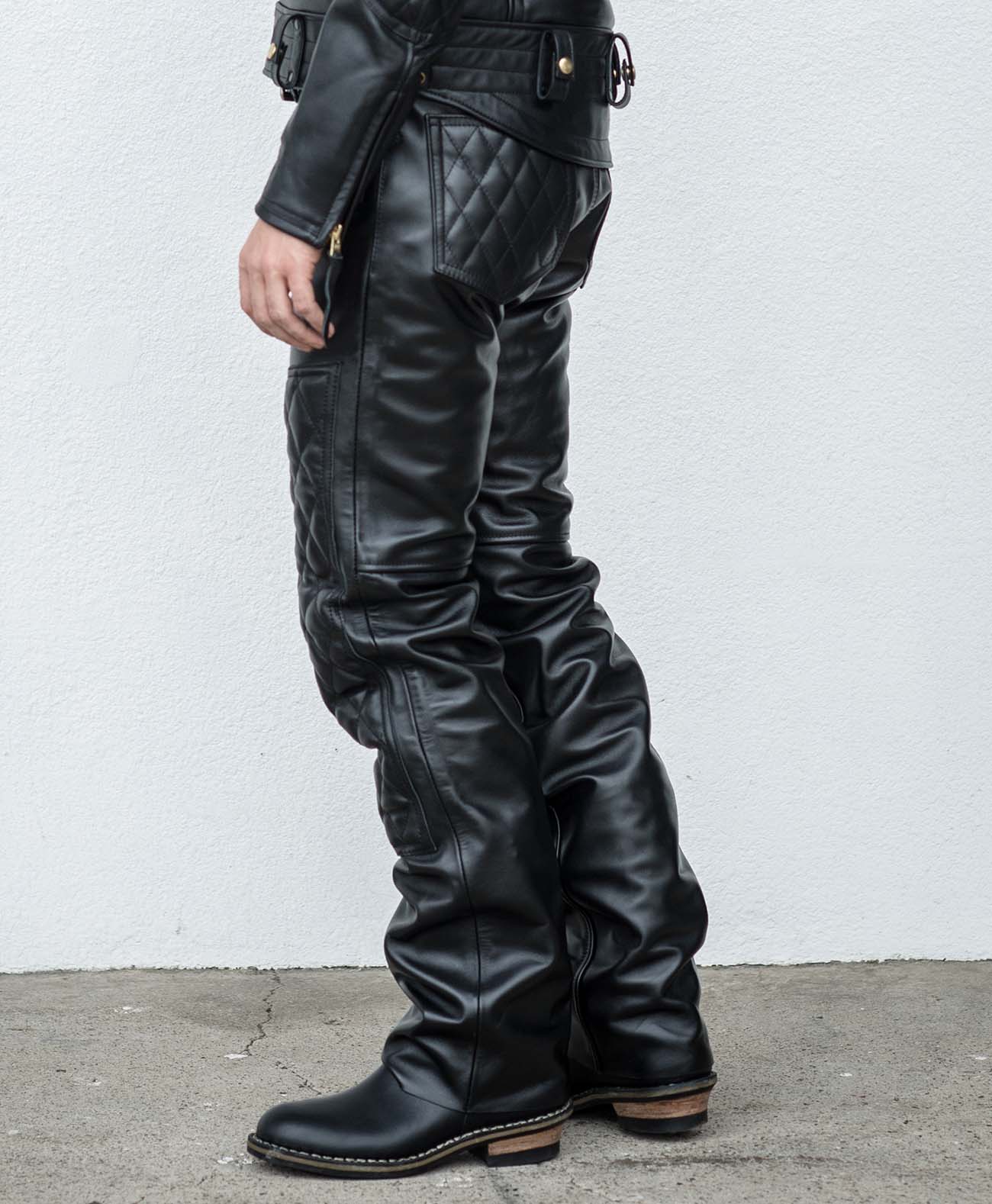 革パンツ ダイヤモンドキルティング レザーパンツ｜カドヤ公式
