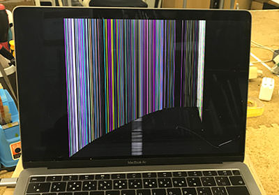 MacBook Air A1932 液晶割れとフォルダマーク出現！ | 液晶修理センター