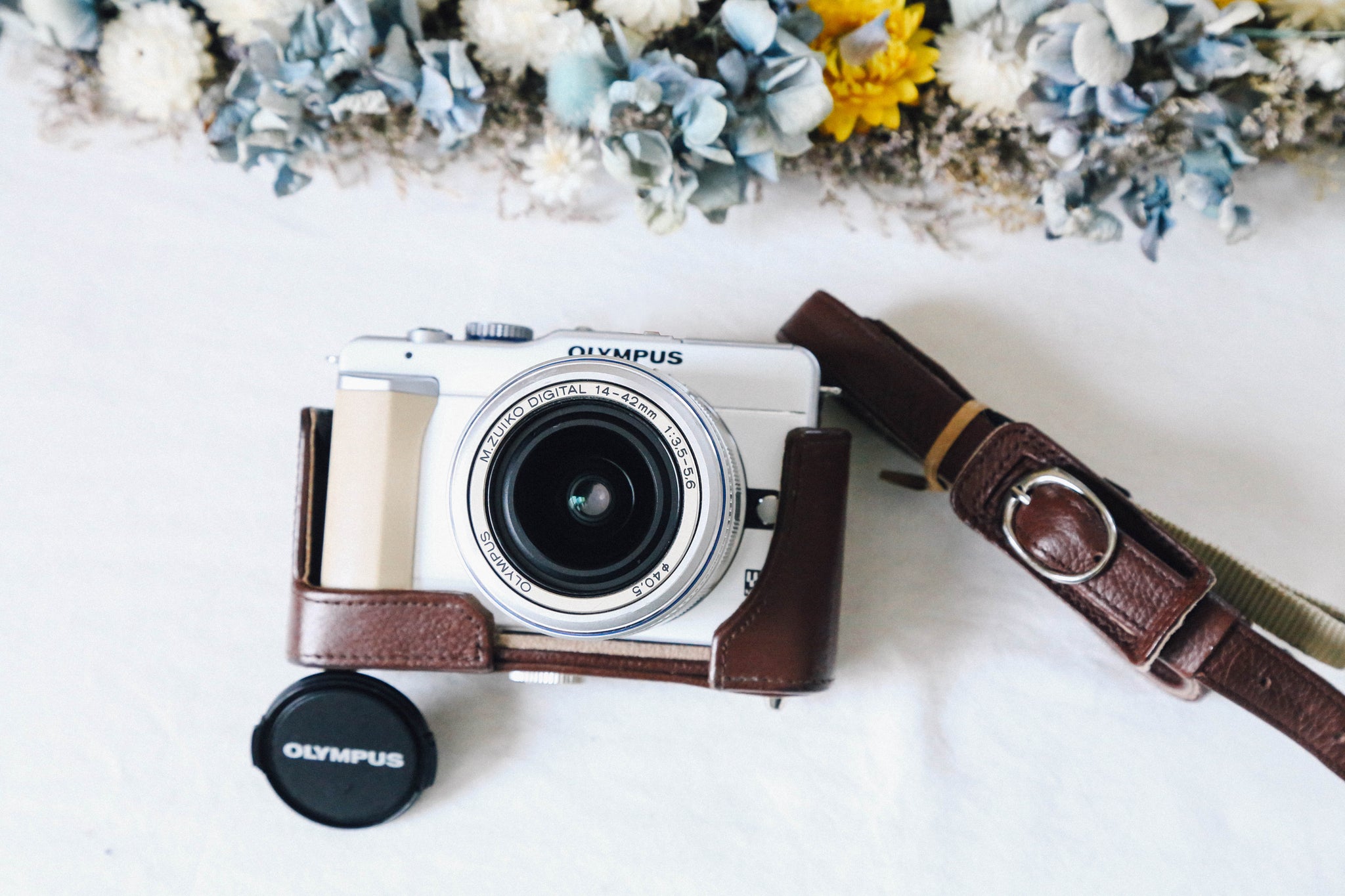 ミラーレス一眼レフカメラ – Ein Camera