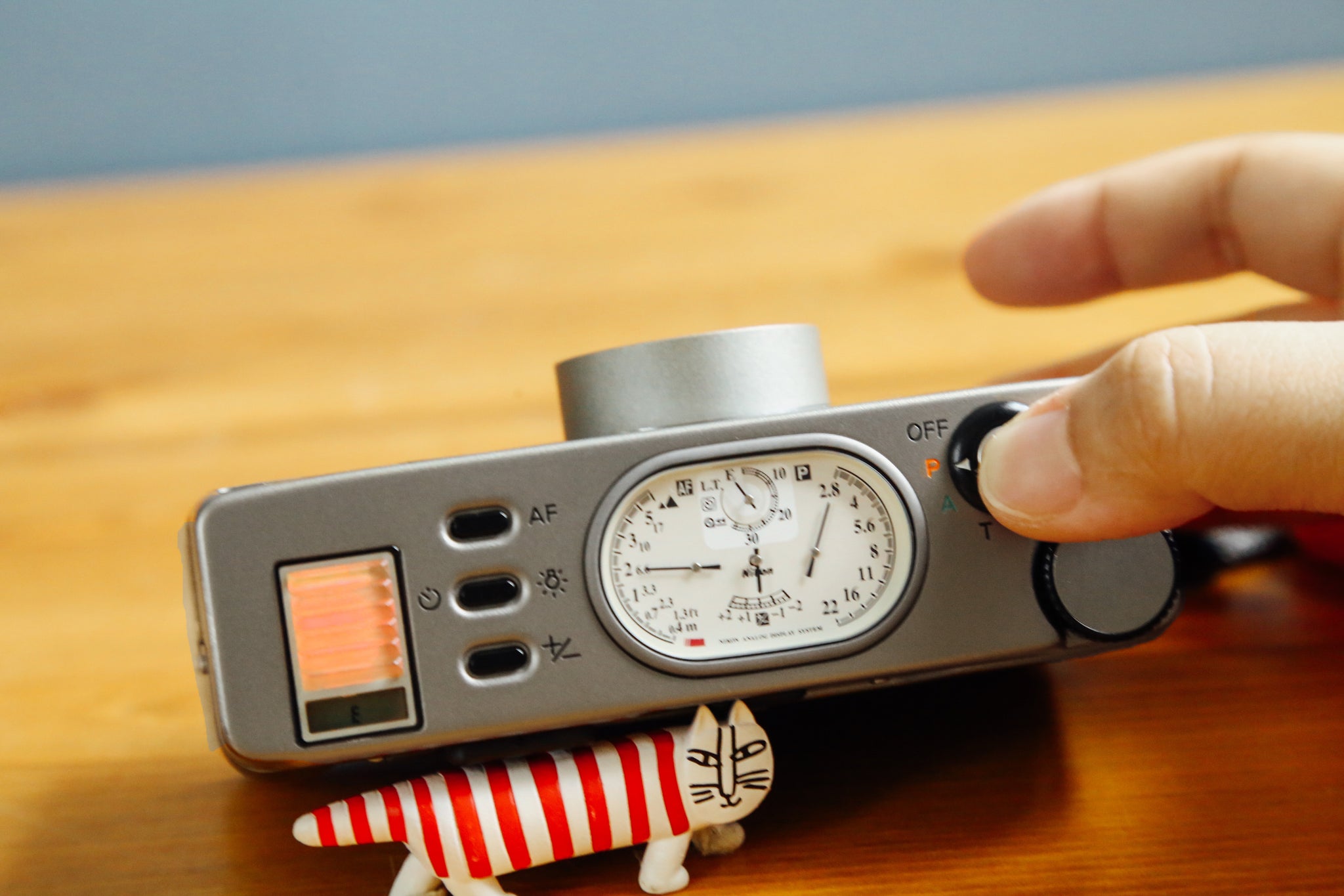 Nikon 35Ti【完動品】【希少❗️】状態◎ – Ein Camera