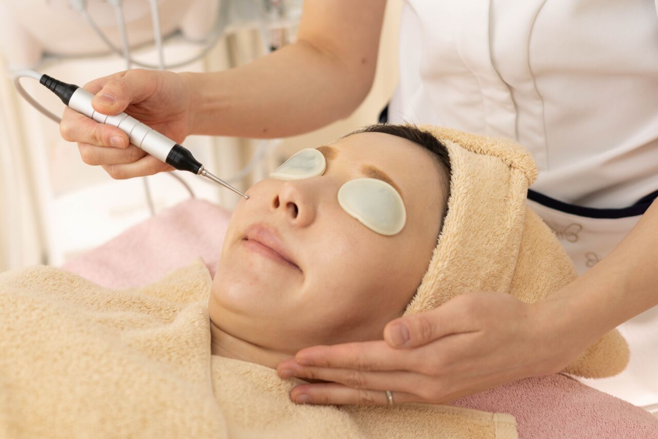 エレクトロポレーション | 銀座・新宿の美容皮膚科エルクリニック【公式】