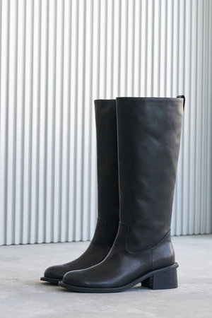 LANVIN en Bleu(ランバン オン ブルー)｜レザーロングブーツ/ブラック