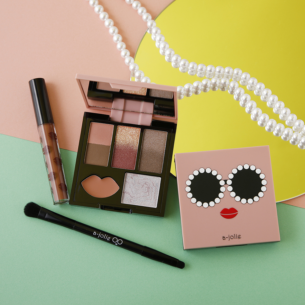 a-jolie 大人の旬顔コスメセット BOOK」アイシャドウからアイブロウ