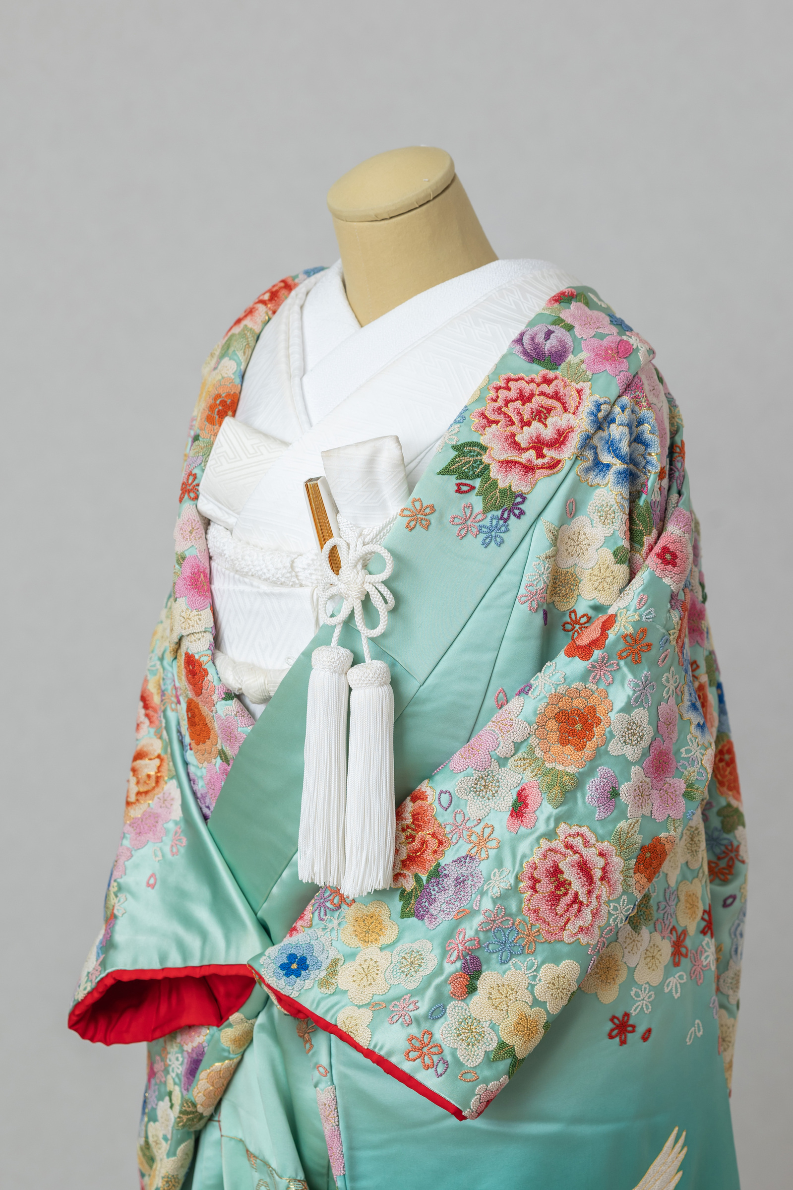 COSTUME：色打掛 IU_006 相良刺繍 青竹に宝尽くし｜ENISHI_PHOTO WEDDING