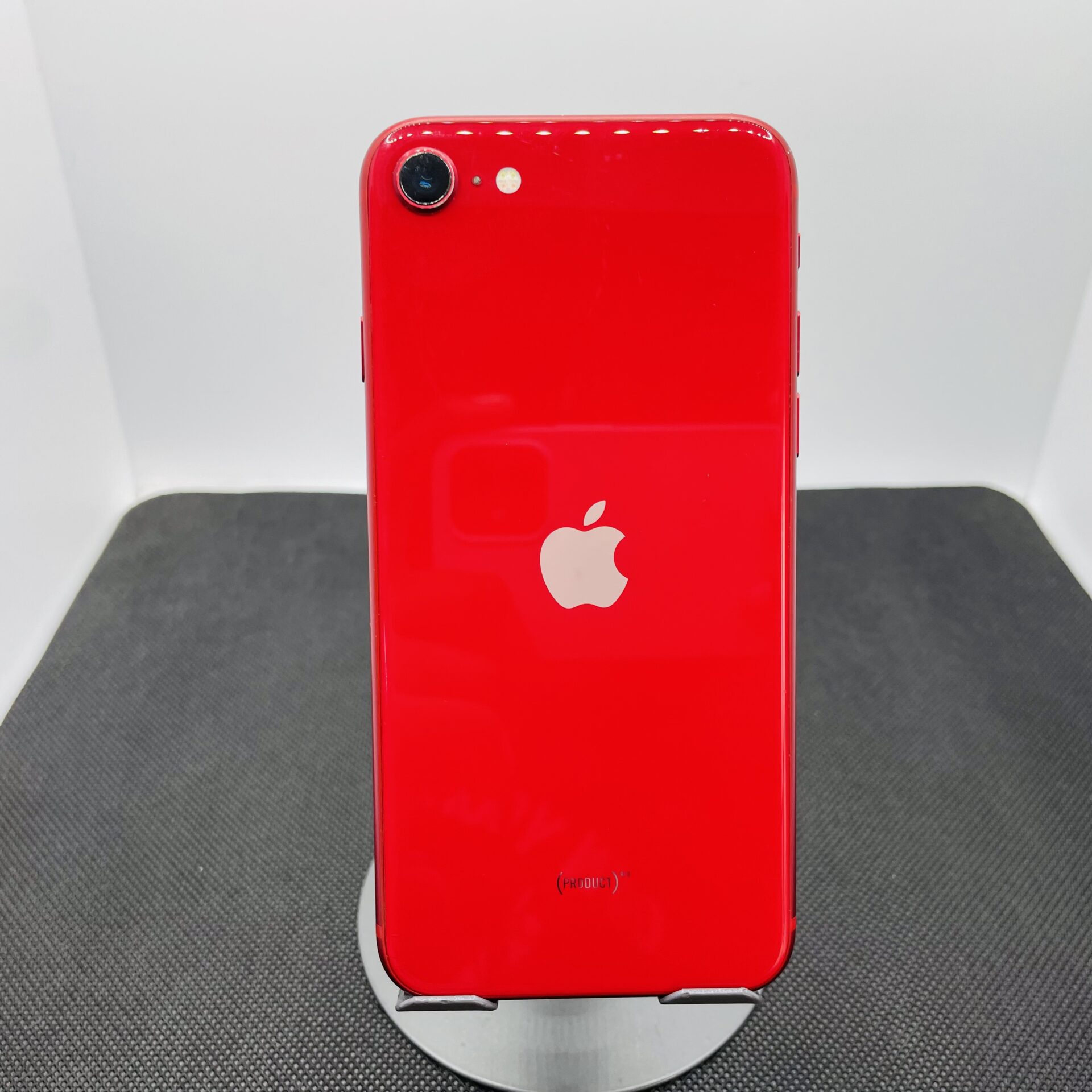 Buy Used Apple iPhone SE (2020) 128GB Product Red - (Grade B