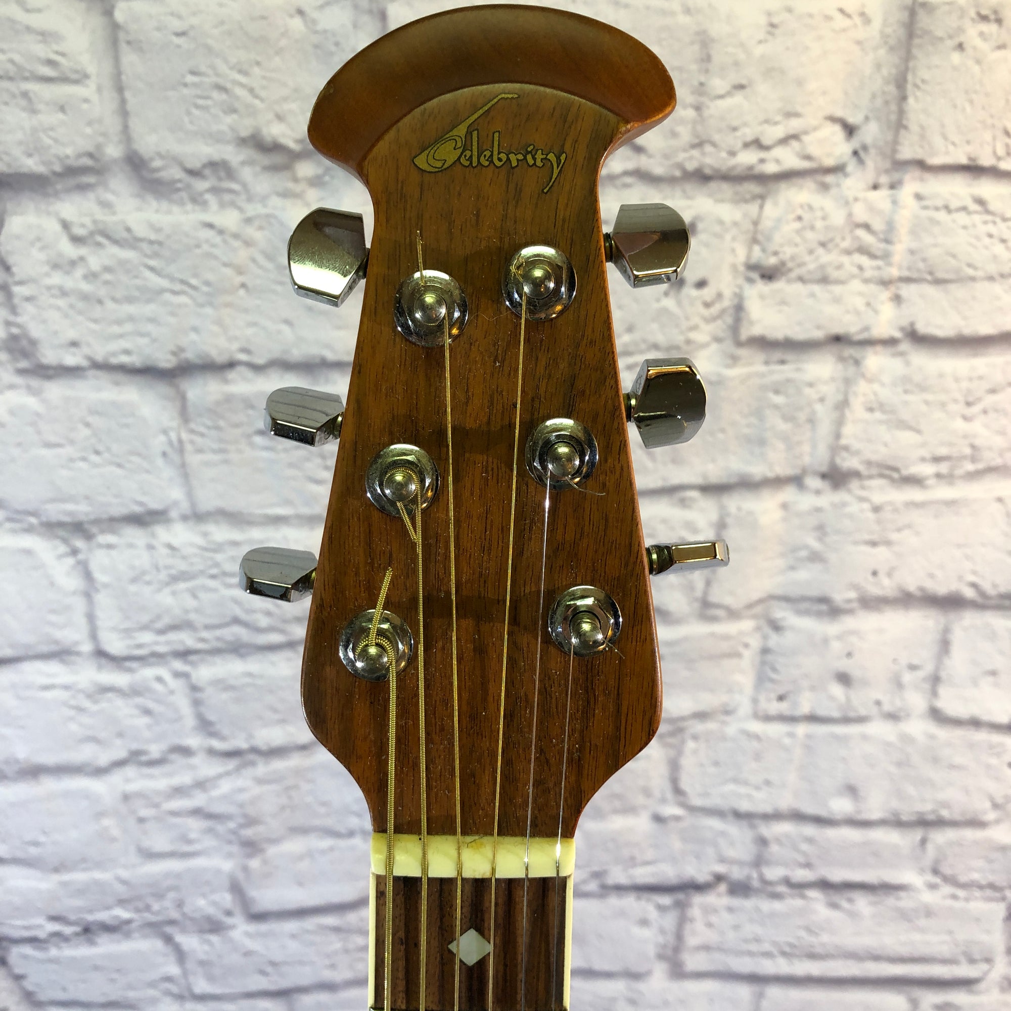Ovation Celebrity CC67 Acoustic - Evolution Music