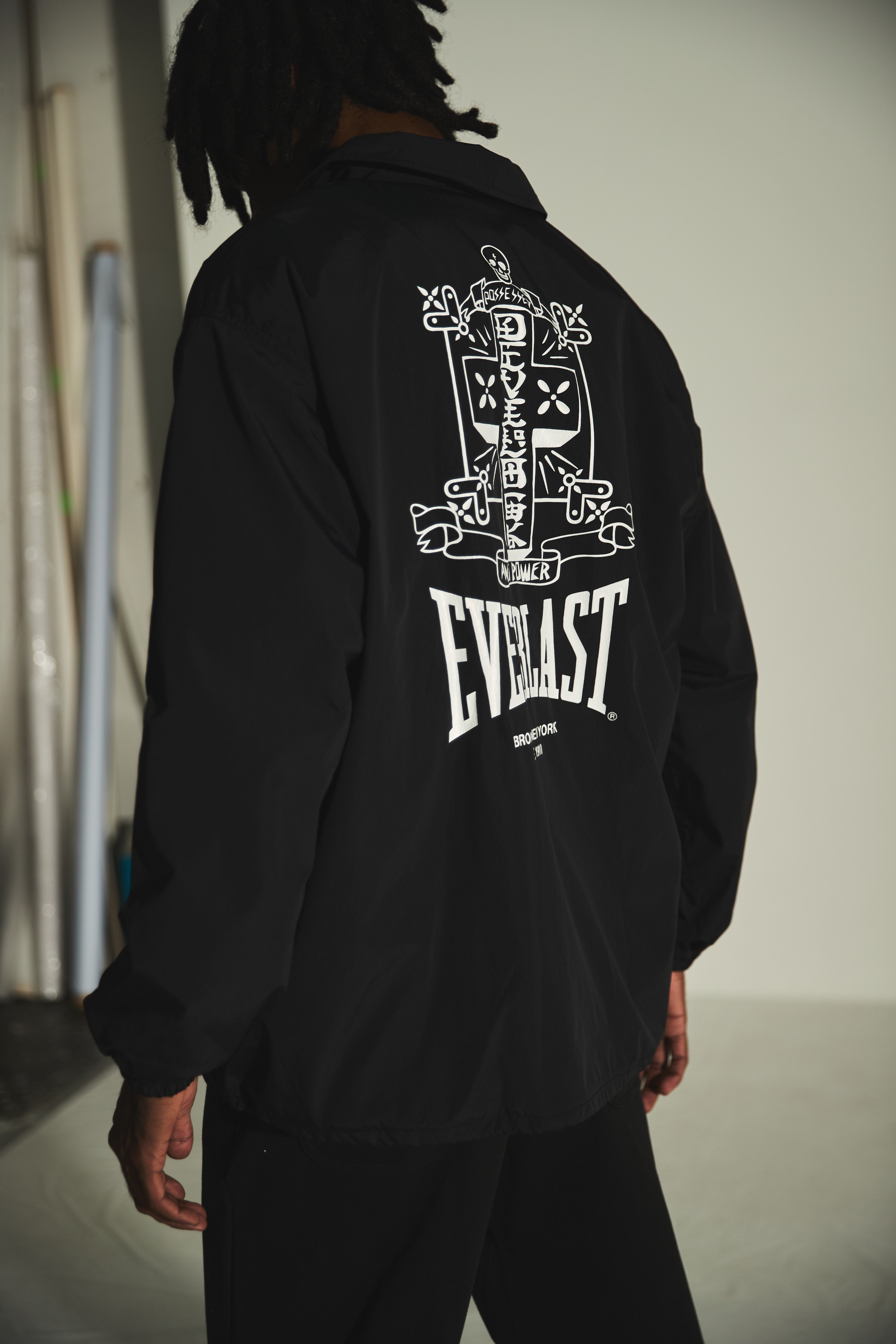 Everlast Devilock コーチジャケット ナイロンジャケット 黒 DEVILOCK