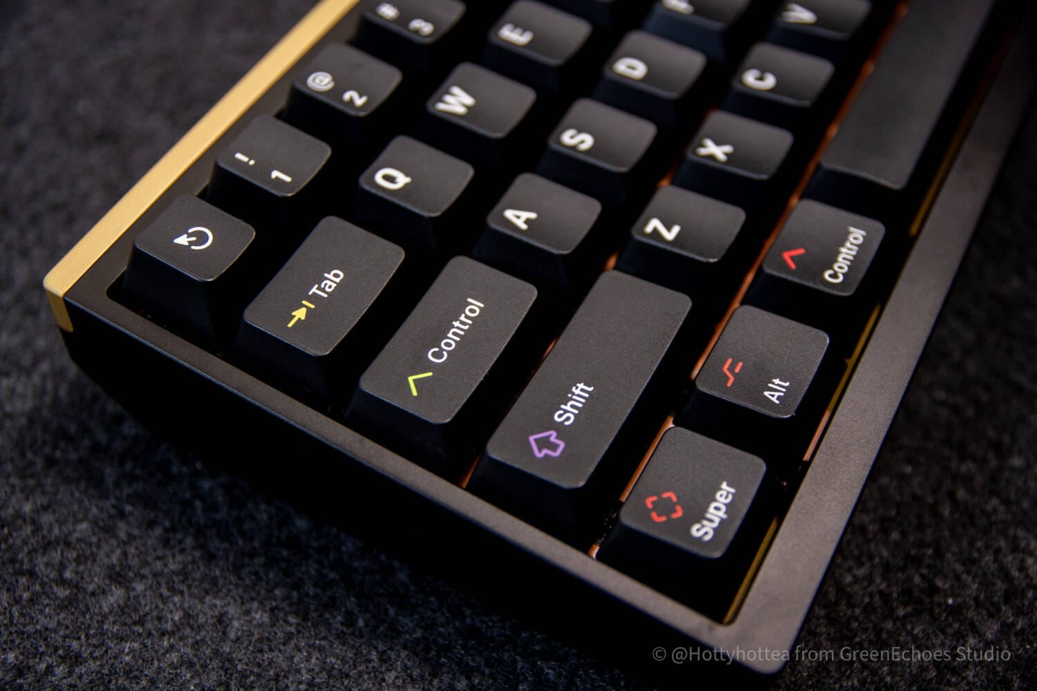 Keyreative KAP WoB(White on Black)｜Simple yet stylish keycap with