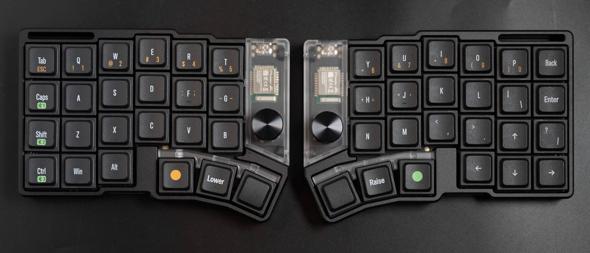 Cornix LPレビュー｜完全無線対応の分割40％ロープロファイル