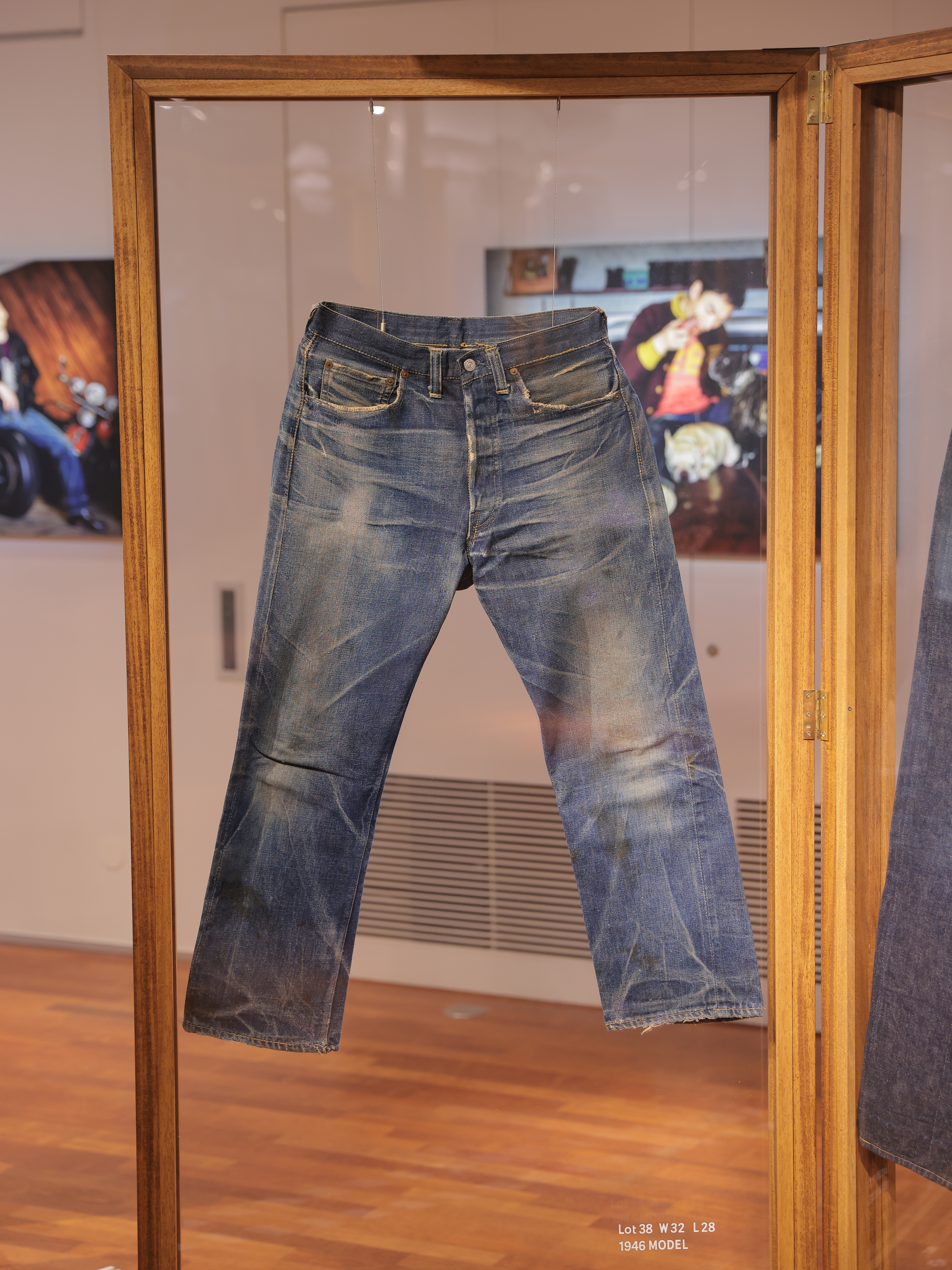 草彅剛が所有するヴィンテージ・デニムの展示会「STAY BRAVE」が開催中