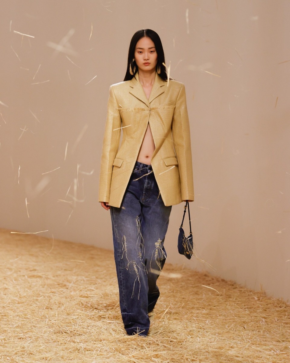 Jacquemus Doubles Down on Raffia for Spring 2023 'Le Raphia