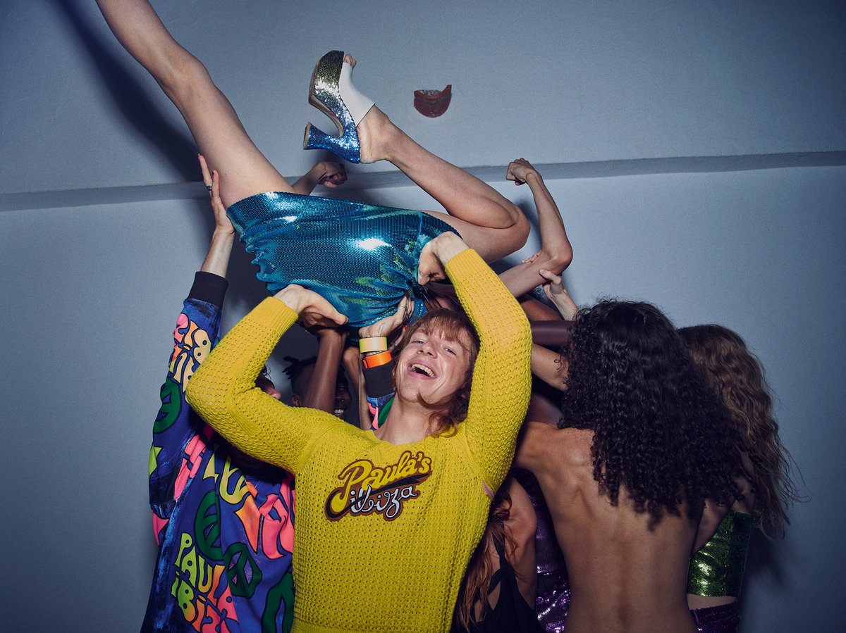 ロエベの「パウラズイビザ」新作コレクション、発売を記念しLGBTQ