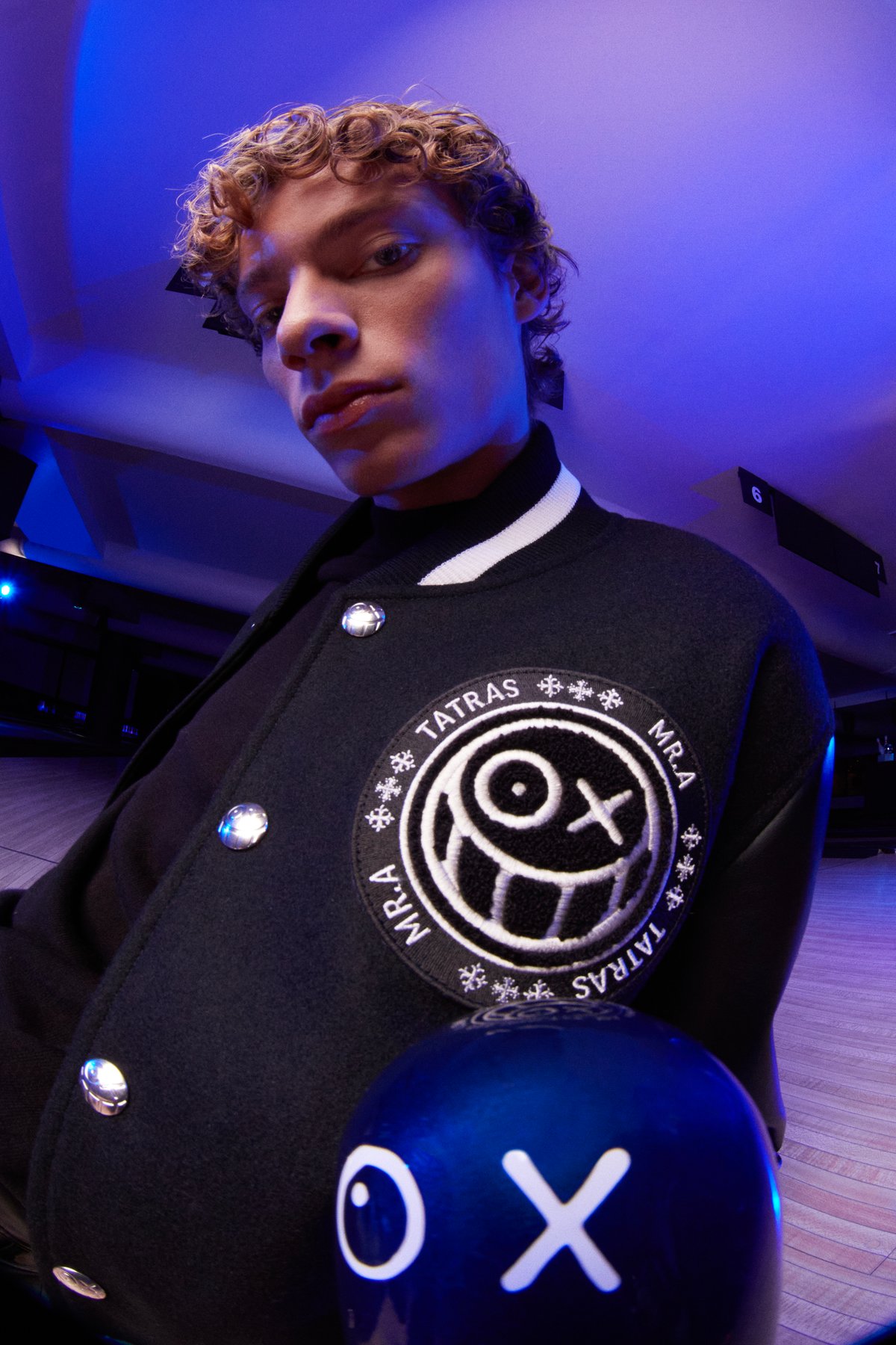 タトラスがグラフィティアーティストのアンドレ・サライヴァとコラボ