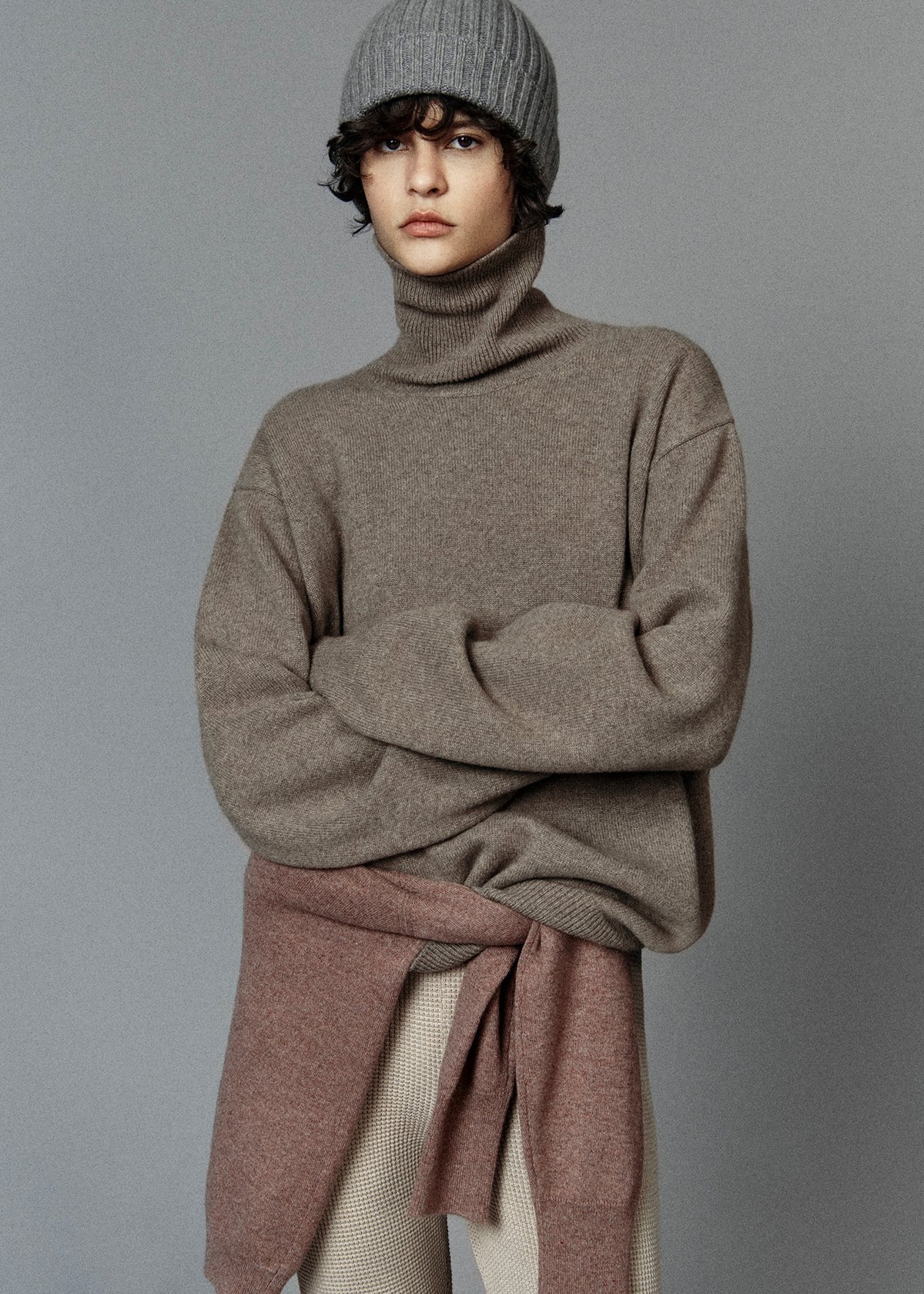 ロロ・ピアーナから新たなコレクション「ロロ」が登場、再生カシミヤで製作