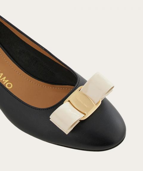 FERRAGAMO/フェラガモ_Women通販 | ヴァラ【送料無料】 | 三越伊勢丹の