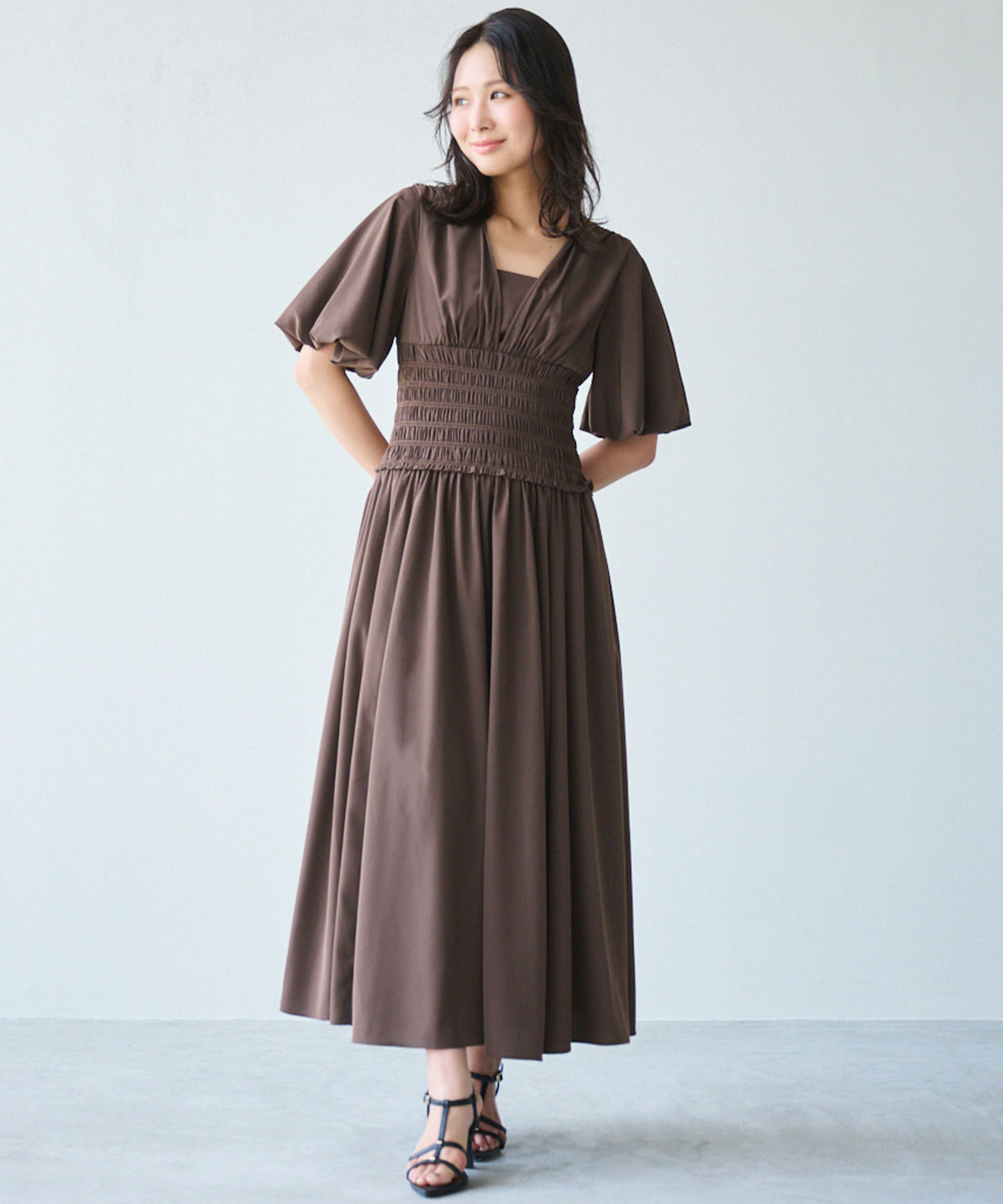 Vネックシャーリングワンピース｜PETAL ONLINE（ペタルオンライン）