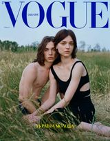 Get digital access to VOGUE UKRAINE EDITION Magazine | Magzter.com