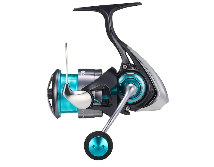 24エメラルダスXは2024年新登場のエギング用スタンダードスピニング