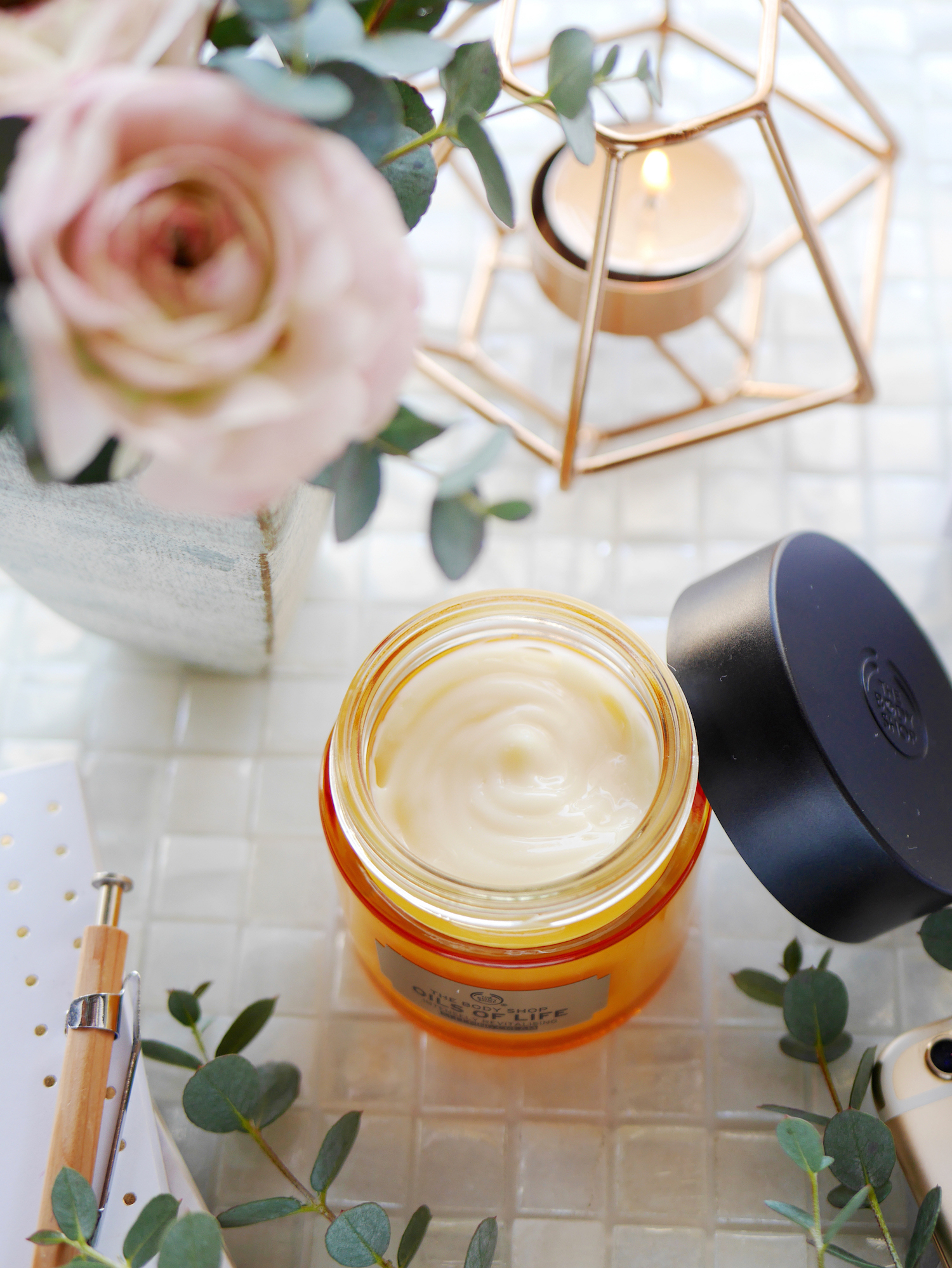 ザボディショップ / オイルズオブライフ インテンスリー リバイタ