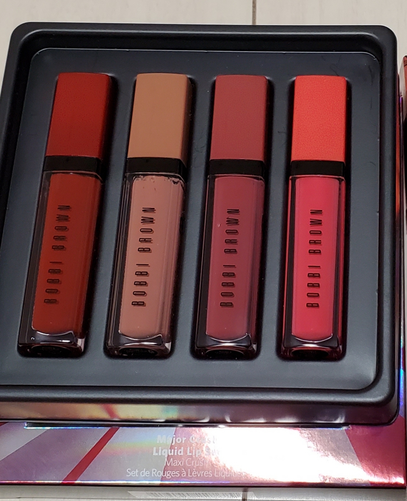 ボビイ ブラウン / メジャー クラッシュ リキッド リップ セットの公式