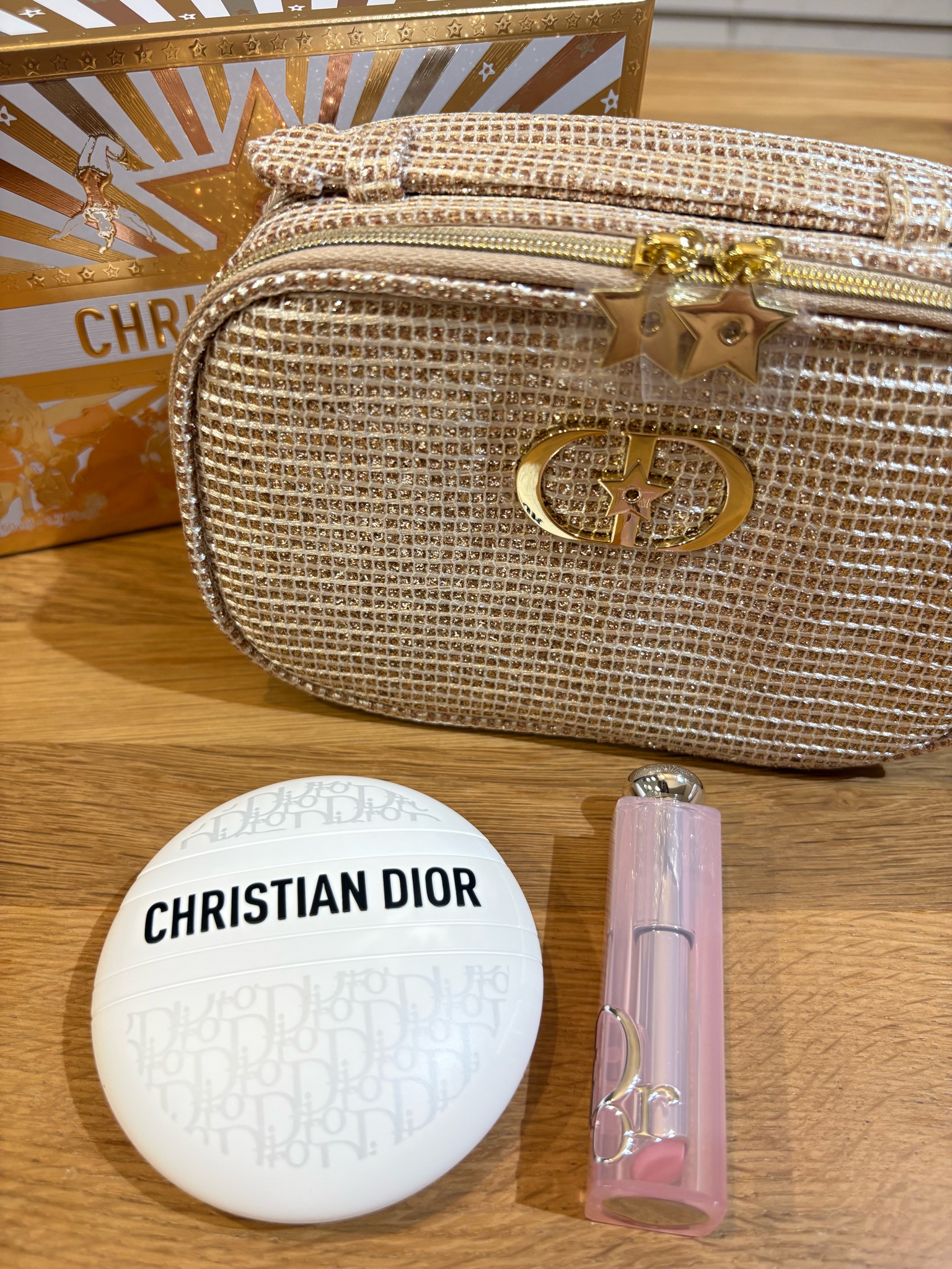 ディオール / ディオール ビューティー＆ケア セット ホリデーの公式