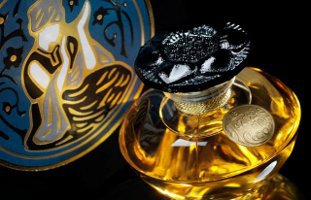 キャロン / ナルシス ノワールの商品情報｜美容・化粧品情報はアットコスメ