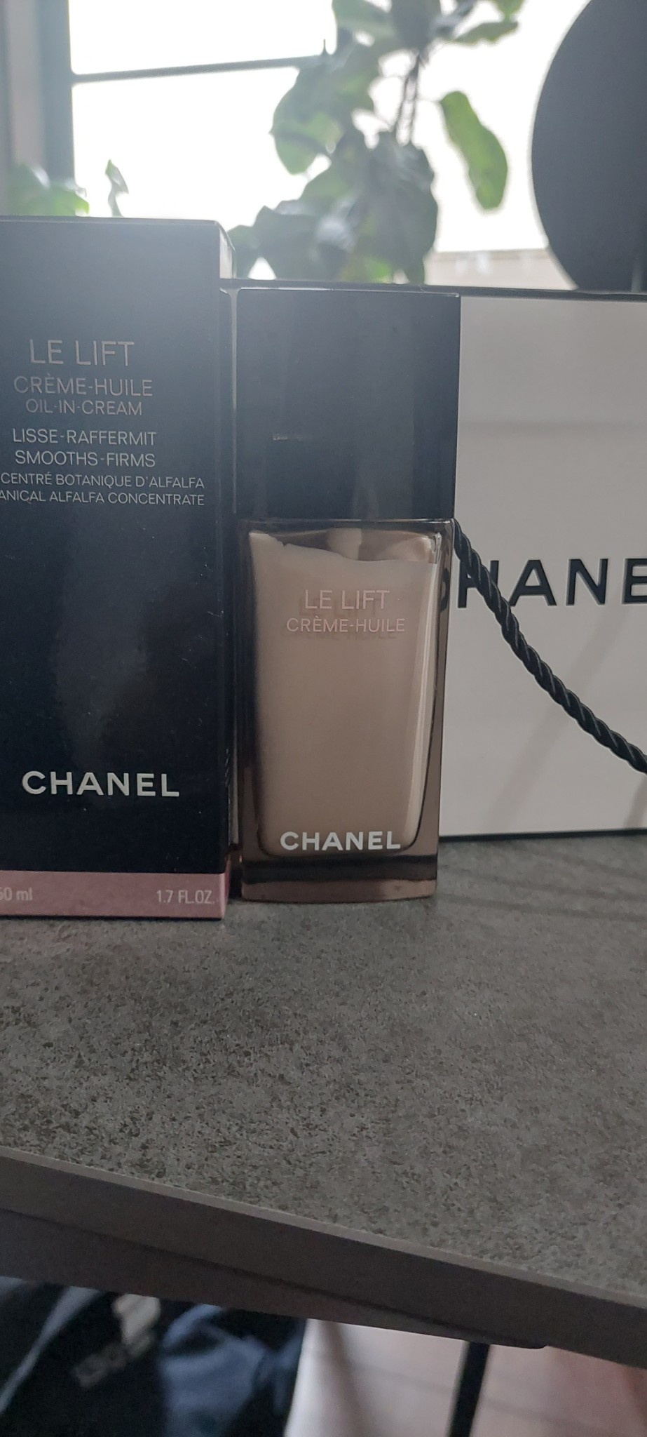 シャネル / LL クレーム ユイルの公式商品情報｜美容・化粧品情報は