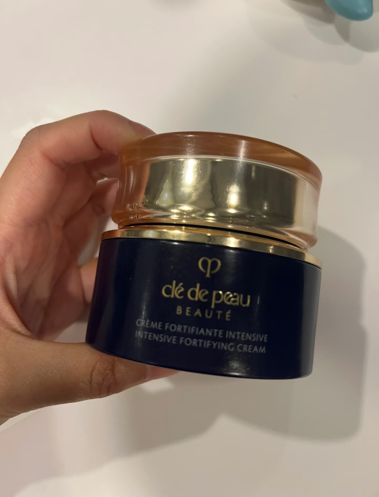 クレ・ド・ポー ボーテ / クレームアンタンシヴnの公式商品情報｜美容