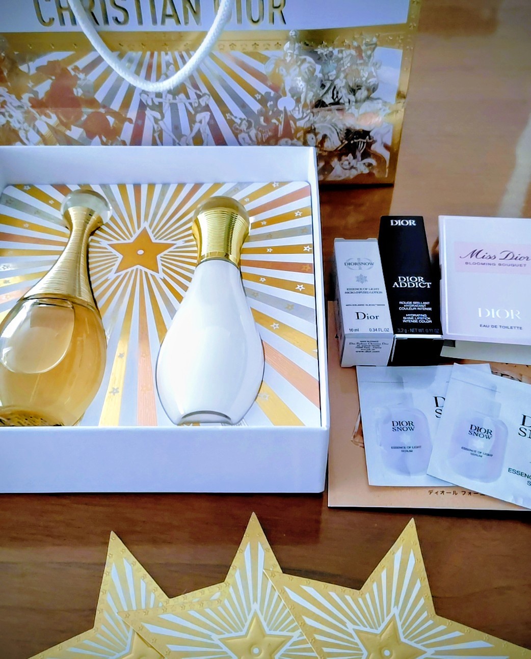 ディオール / ジャドール オードゥ パルファン コフレの公式商品情報