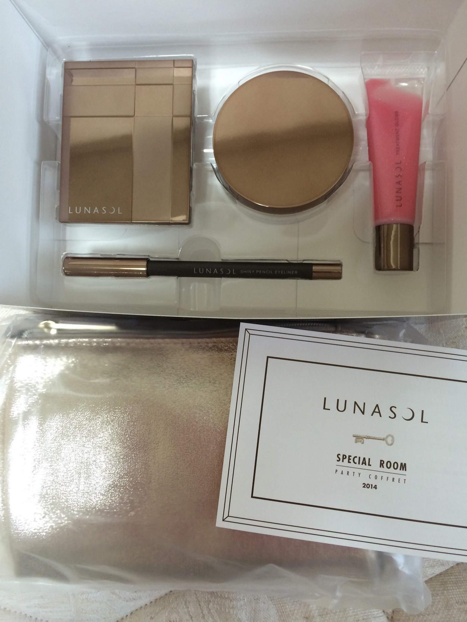 ルナソル / パーティコフレ 2014の公式商品情報｜美容・化粧品情報は