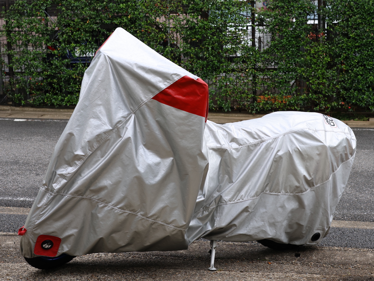 レッドバロンオリジナルバイクカバー「ボディガード」 を1年使って