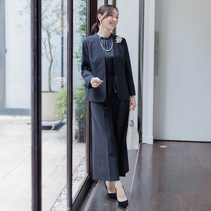 洗える｜大人の頼れるパンツスーツ 13号・ネイビー｜東京ソワール