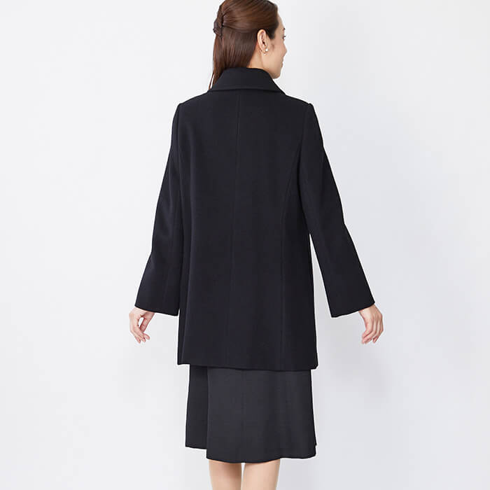 高級ウール「スーパー120」のハーフコート 9号・ブラック｜東京