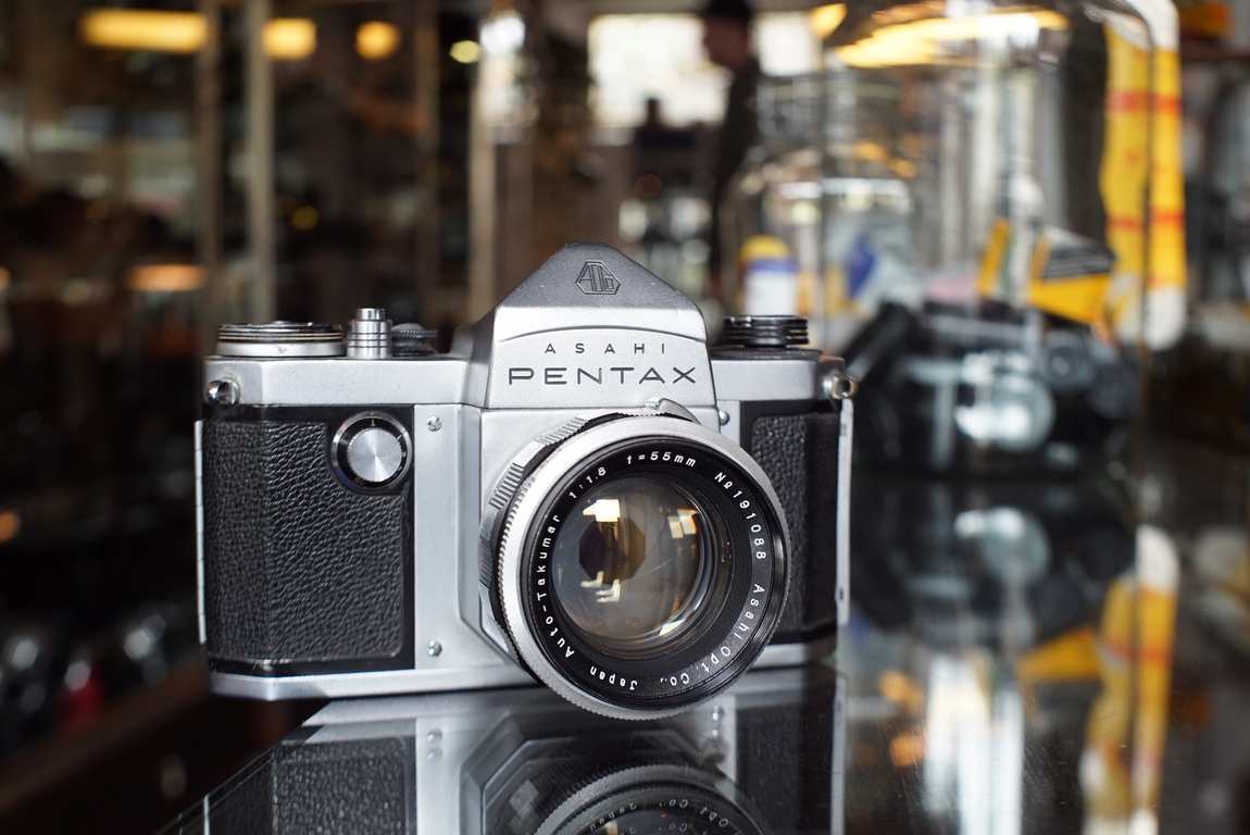 Pentax K + Auto-Takumar 1:1.8 f=55mm lens, Zebra version