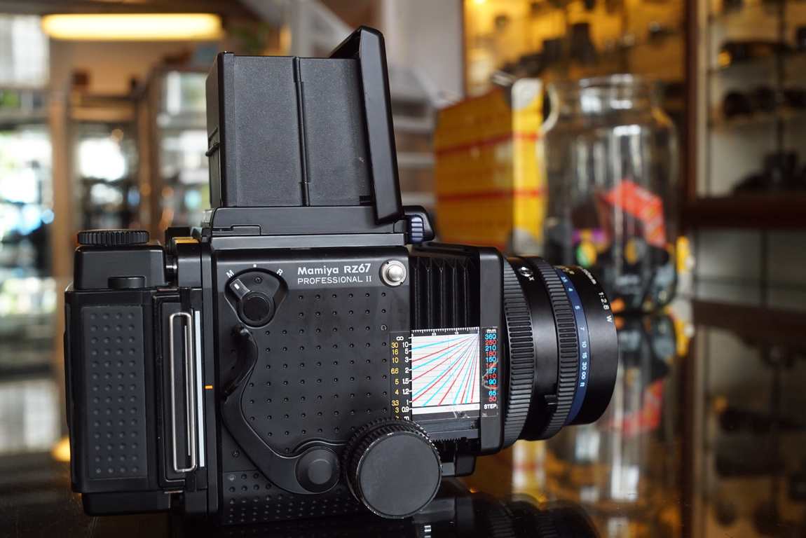Mamiya RZ67 Pro II + Sekor 110mm F/2.8 lens + Pro II 120 back