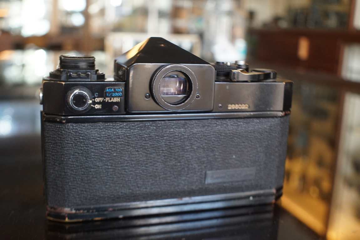 Canon F-1 kit w/ FD 50mm f/1.8 SC lens - Fotohandel Delfshaven