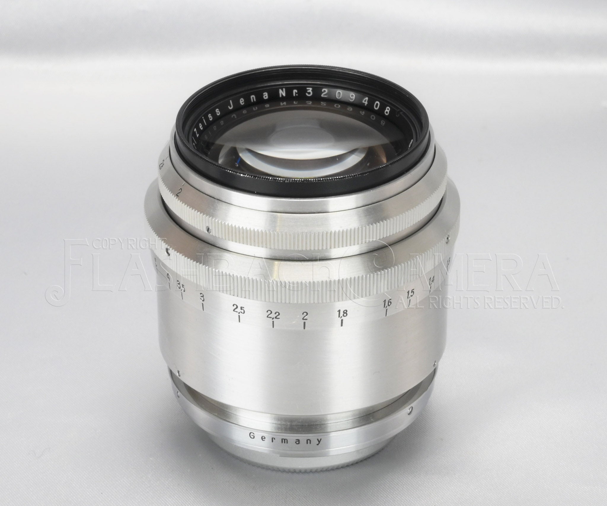 Sonnar 85mm f2 (Contax) – FLASHBACK CAMERA