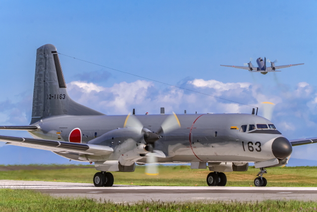 国産旅客機として開発されたYS-11、まだ現役続行中 その役割は