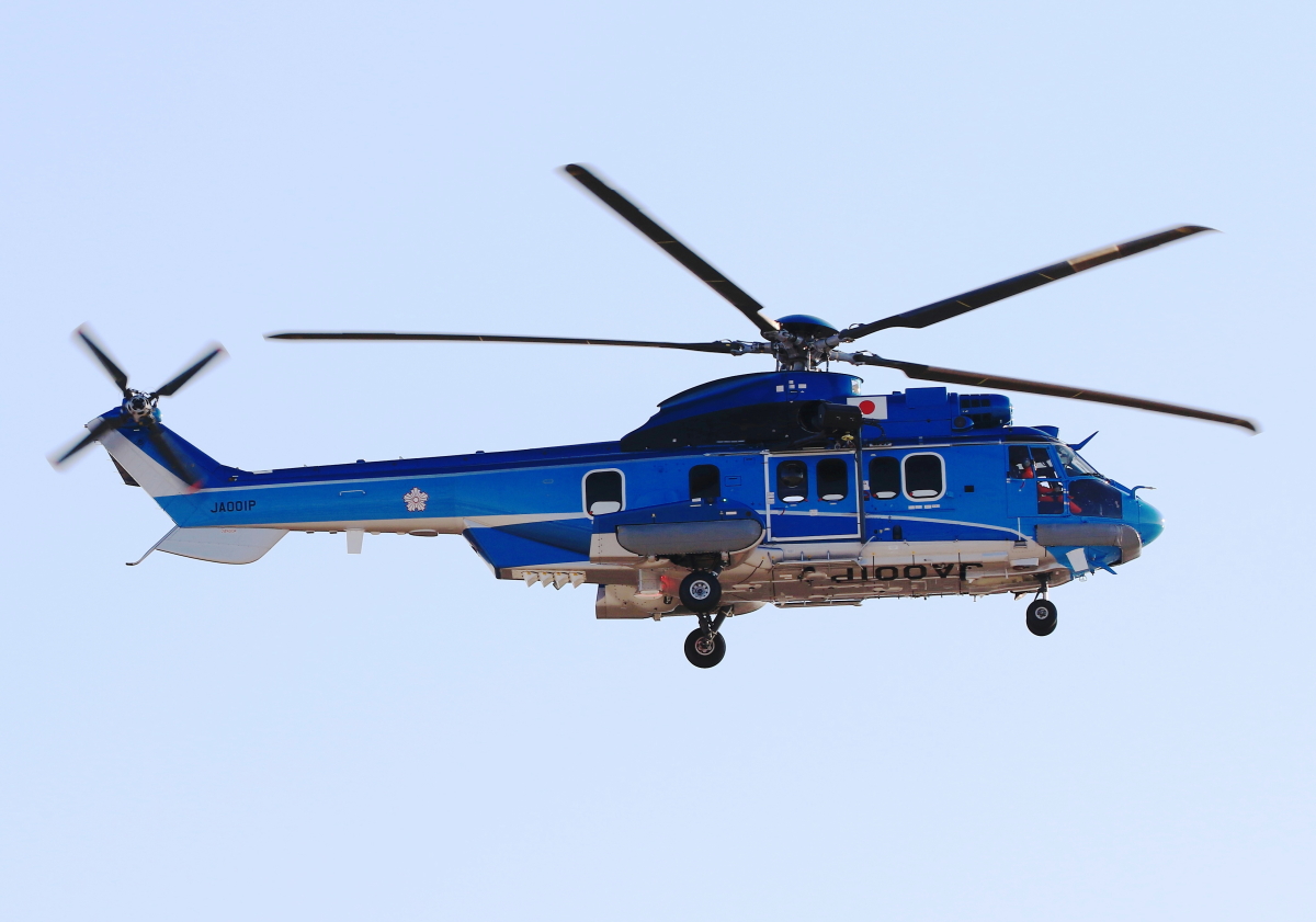 警視庁向け大型ヘリ、神戸空港で飛行 H225「JA001P」 | FlyTeam ニュース