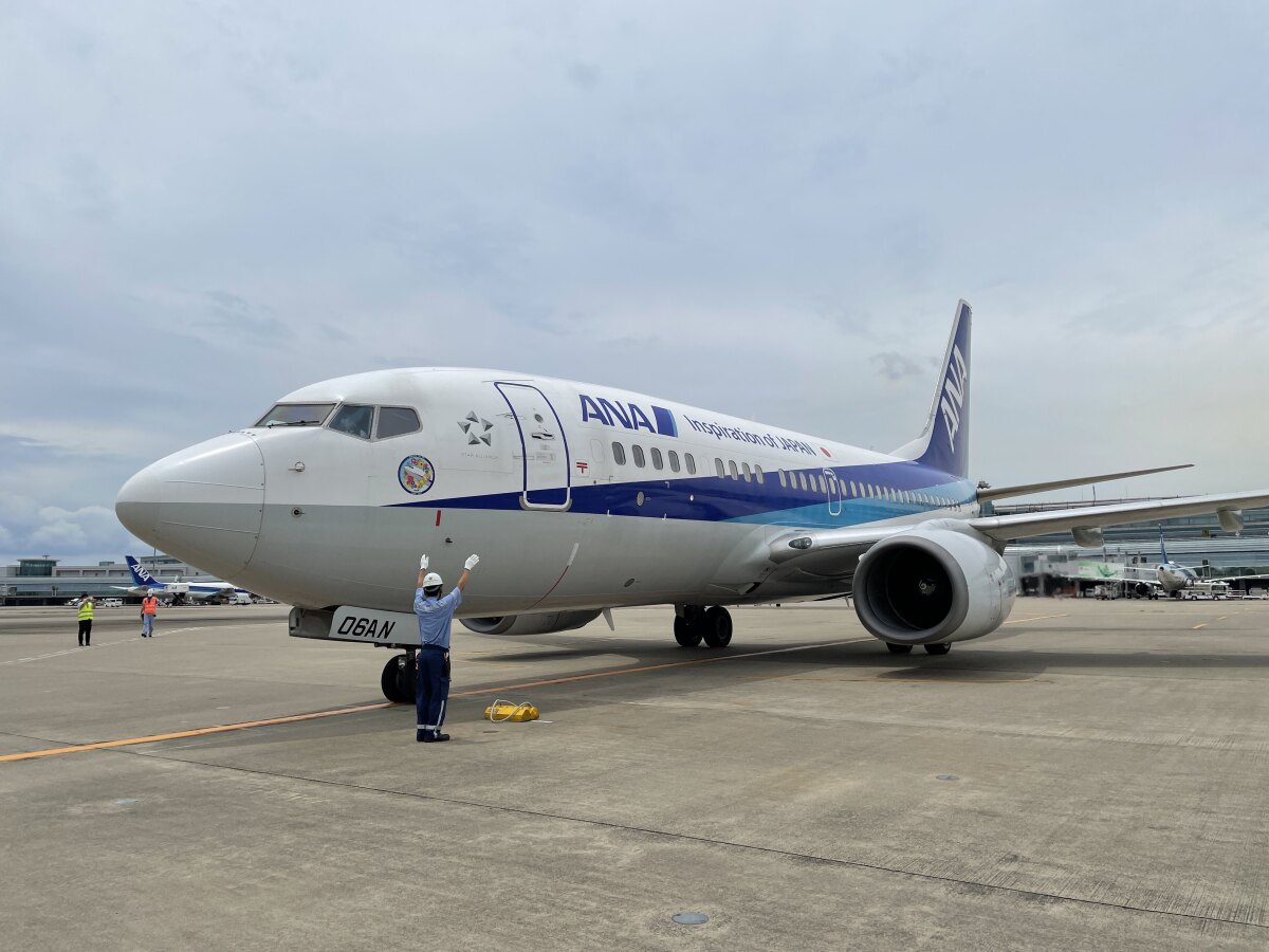 ANAの737-700完全退役、最後の「JA06AN」離日 | FlyTeam ニュース