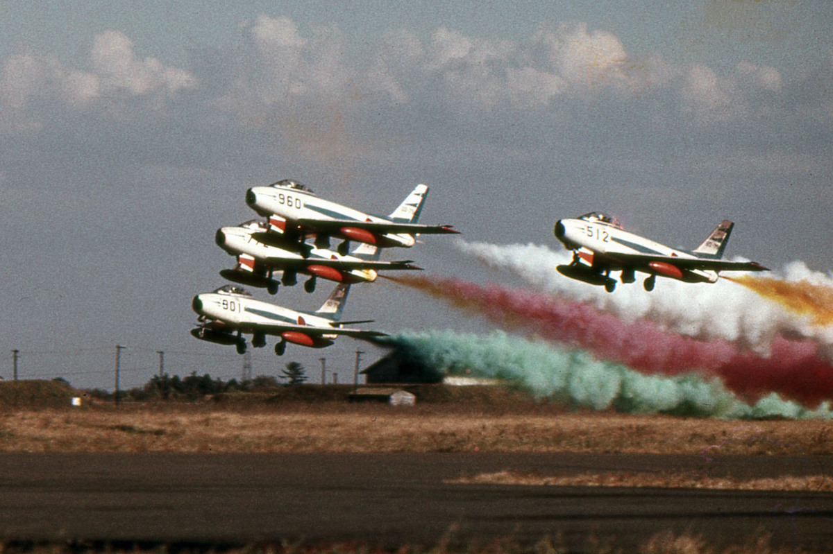 ブルーインパルス、結成から60年超 人々を魅了する3機種ヒストリー