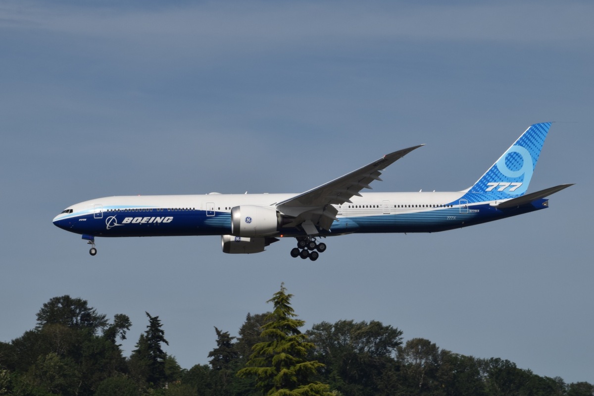 最新型旅客機まとめ #3】ANAも発注の翼が折りたためる“トリプルセブン