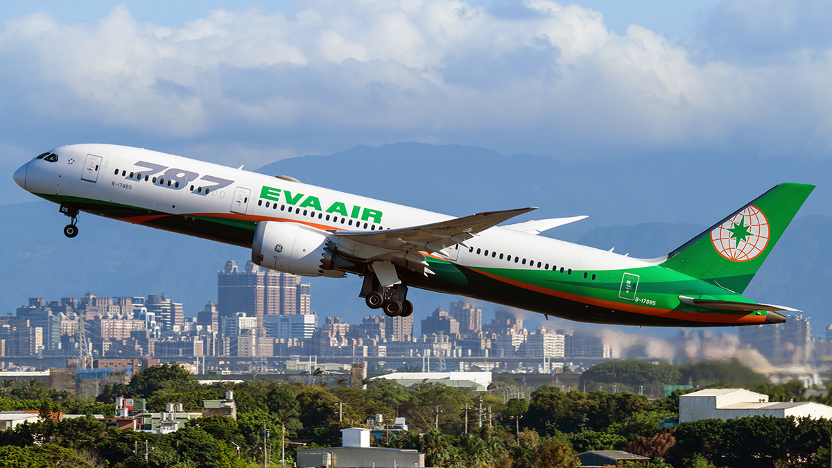 エバー航空「ハローキティジェット」新バージョン！マイメロ・クロミを