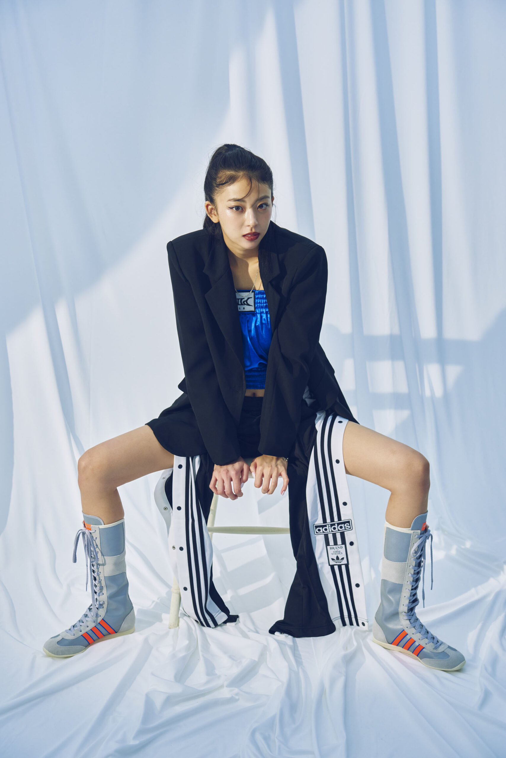 atmos pinkからadidas Originalsのスニーカーブーツ「JAPAN VH」が7月