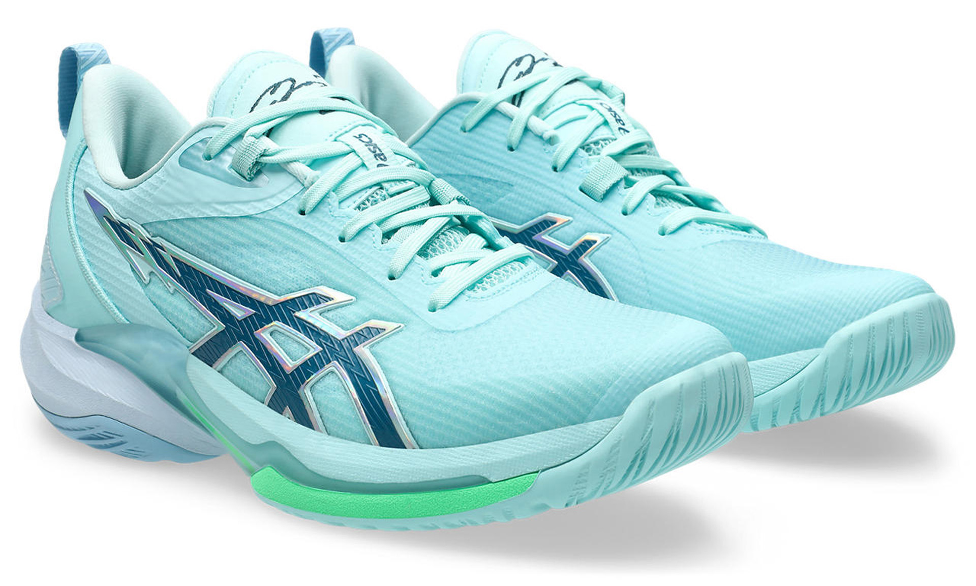 アシックスから河村勇輝選手と共同開発したシューズ「SWIFTACE YUKI