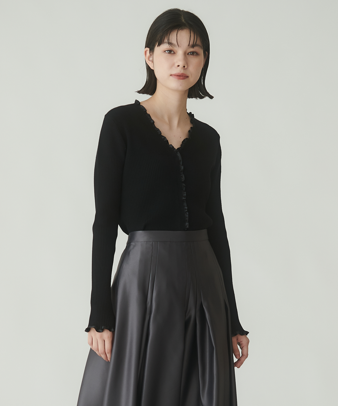 フリルVネックニットカーディガン – FACE SANS FARD