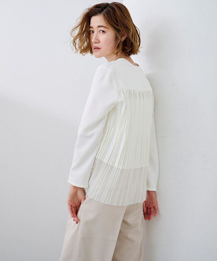 裾シアーバックプリーツブラウス | ur's（ユアーズ）