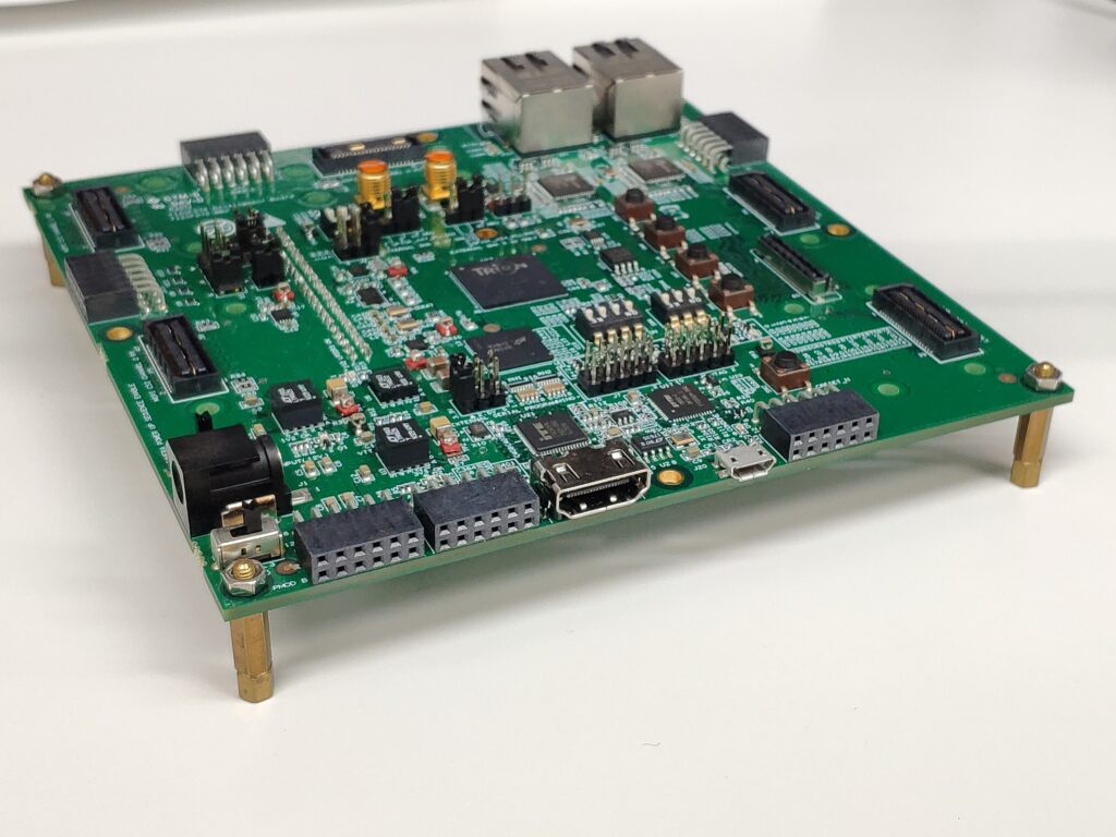 Trion T120 BGA576 Development Kit | FPGAマガジン公式